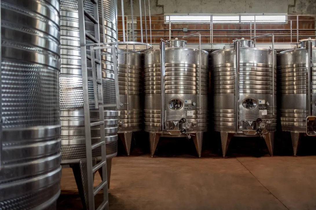 we provide best stainless steel water tank image of stainless steel tank in kannur